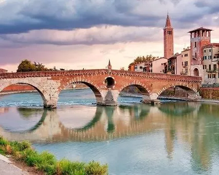 Lägenhetshotell San Lorenzo Verona